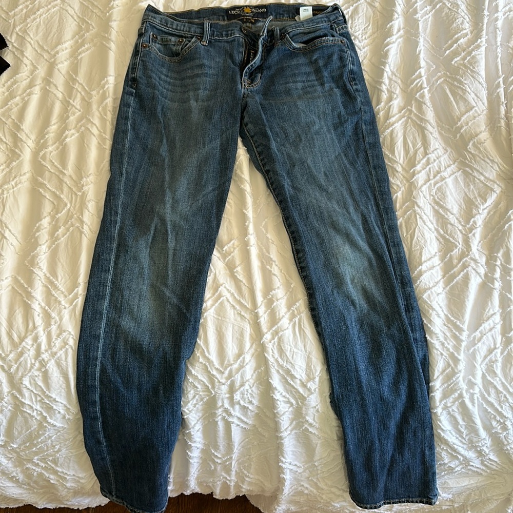 Lucky brand “sweet and straight” straight leg jeans, size 2